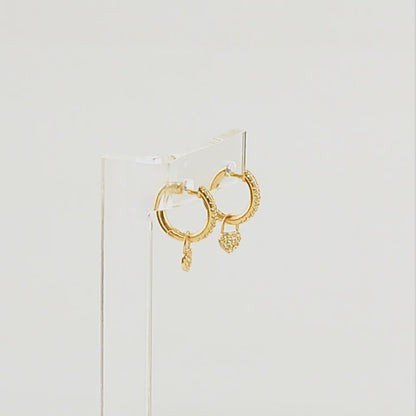 Ασημένια σκουλαρίκια με πανέμορφα λουκετάκια σε σχήμα καρδιάς