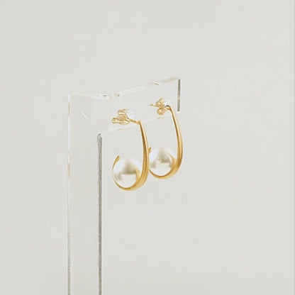 Ασημένια σκουλαρίκια με εντυπωσιακά μαργαριτάρια του γλυκού νερού